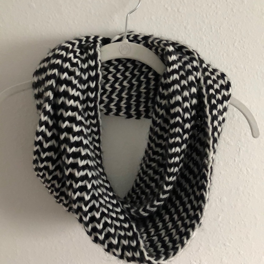 Black and White Scarf